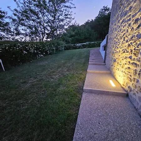 Stunning Farmhouse With A Pool -june Sale Villa